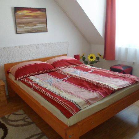 Готель Makai Apartman Гайдусобосло Екстер'єр фото